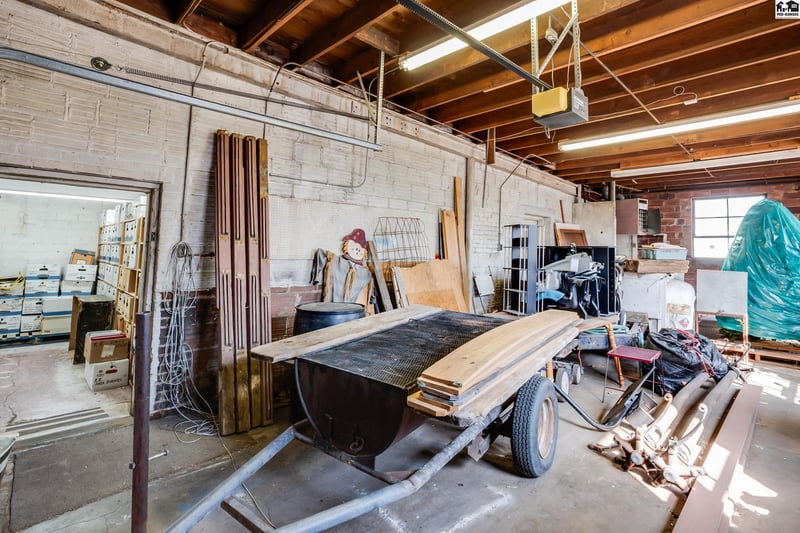 410 Adams St, Hutchinson, KS 67501