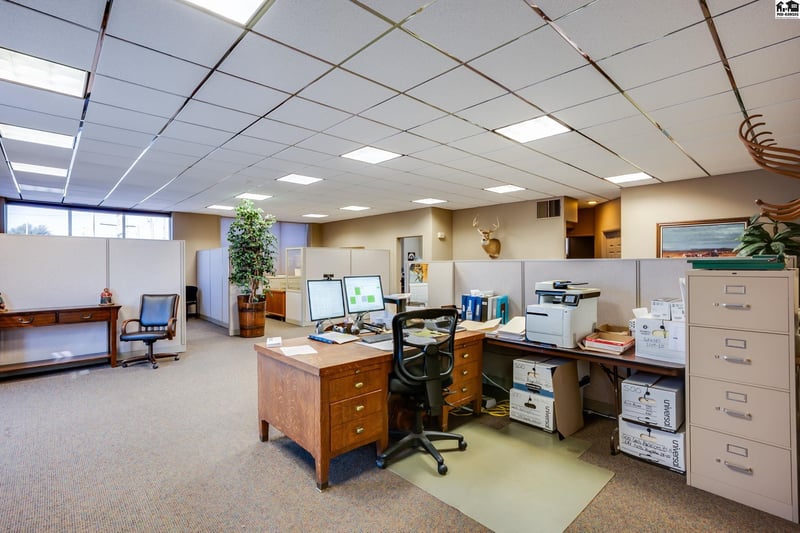 410 Adams St, Hutchinson, KS 67501