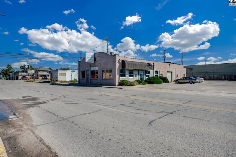410 Adams St, Hutchinson, KS 67501