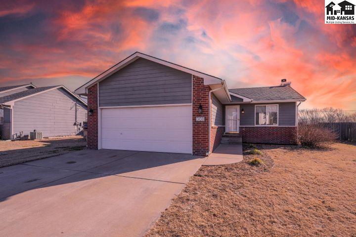 308 N Dacey St, Bentley, KS 67016