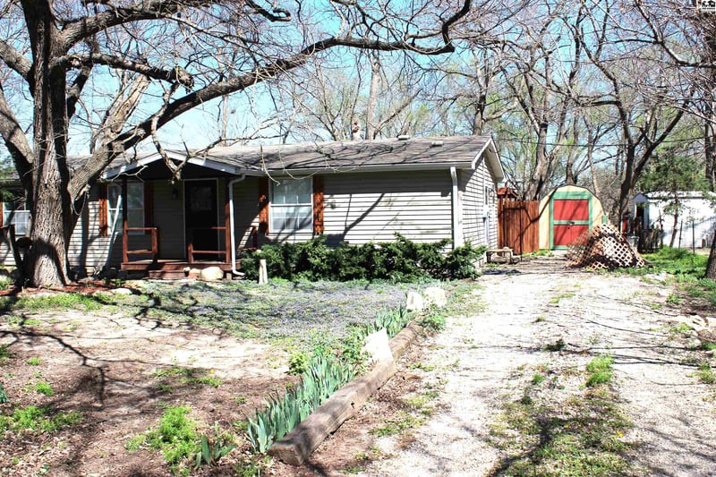 528 Cleveland St, Marion, KS 66861