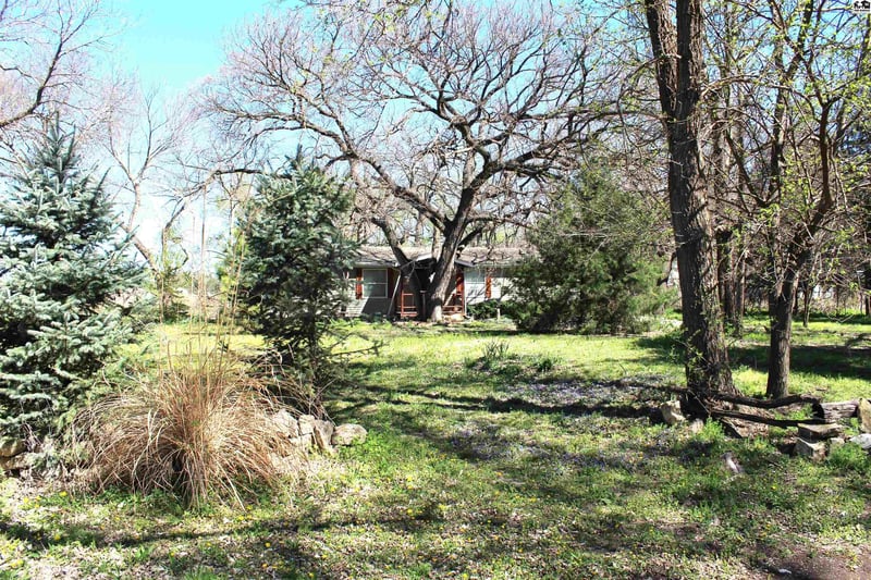 528 Cleveland St, Marion, KS 66861