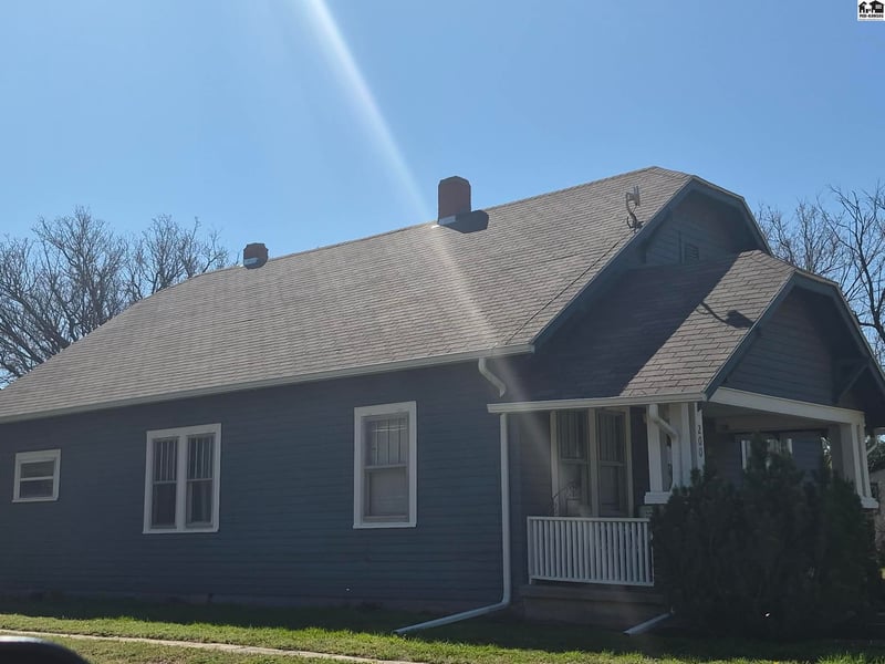 200 S Sedgwick Ave, Burrton, KS 67020