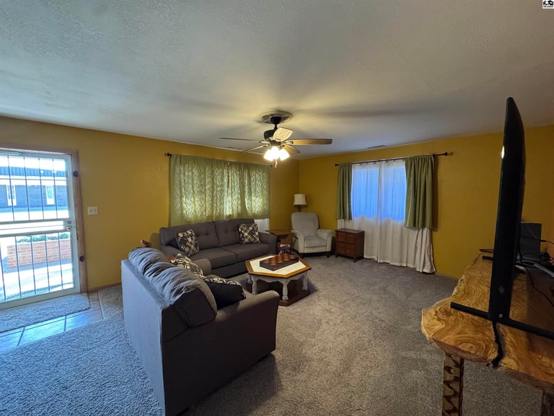 714 Marsh Ave, Kinsley, KS 67547