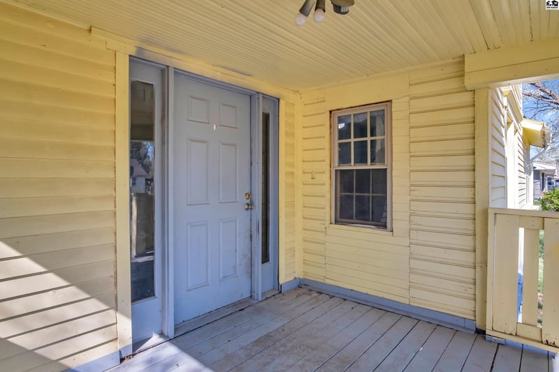 124 Ruth St, Moundridge, KS 67107