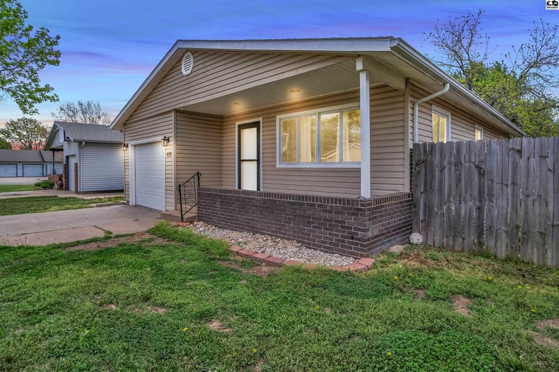 410 Oliver St, Inman, KS 67546