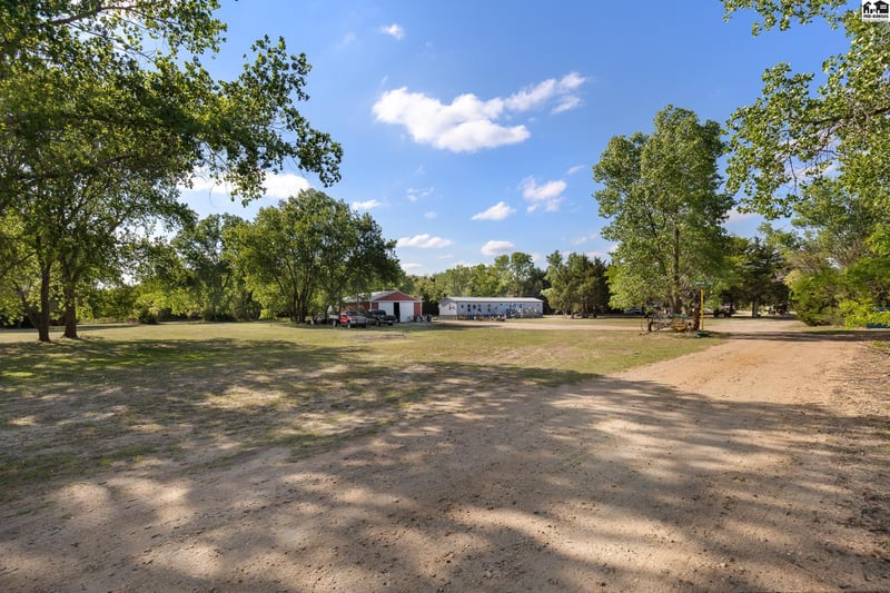23200 Mills Ave, Plevna, KS 67568