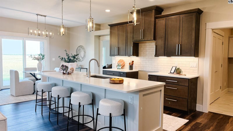 917 Veranda Cir, Mcpherson, KS 67460