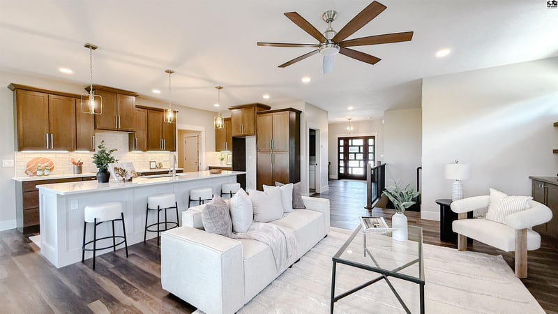 917 Veranda Cir, Mcpherson, KS 67460