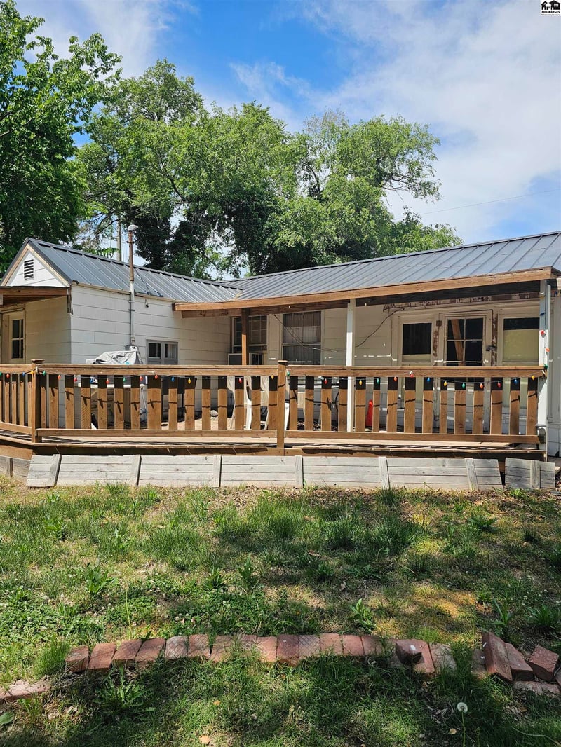 701 Avenue A, Mcpherson, KS 67460