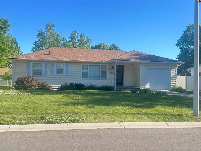 1110 Lyndon Rd, Mcpherson, KS 67460