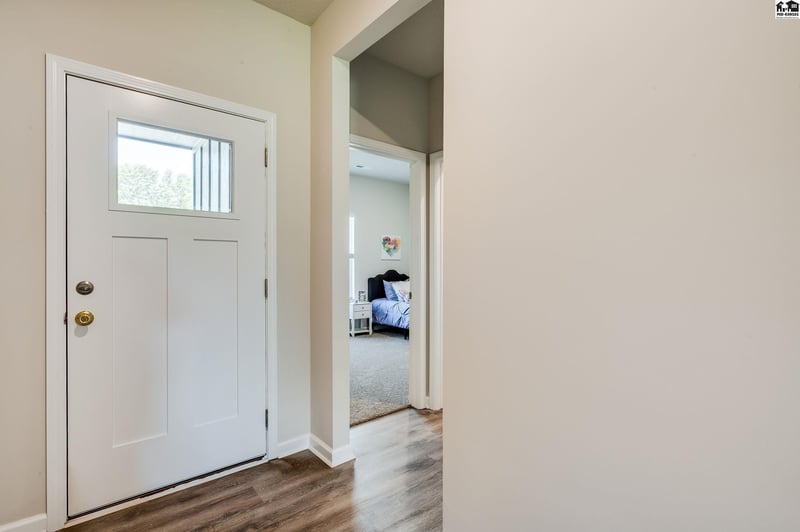 1049 Clubhouse Dr, Mcpherson, KS 67460