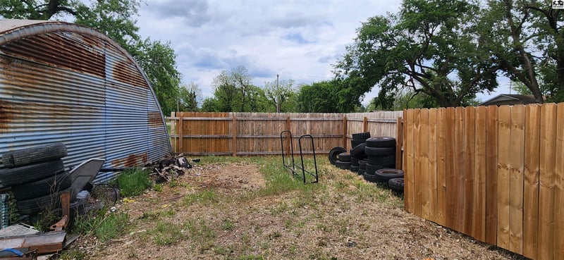 102 2nd St, Canton, KS 67428