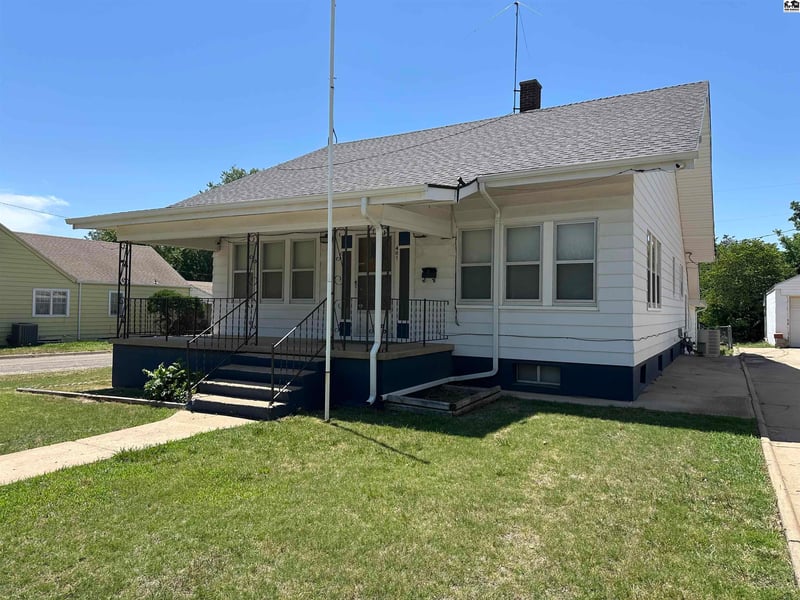 401 Stout , Pratt, KS 67124