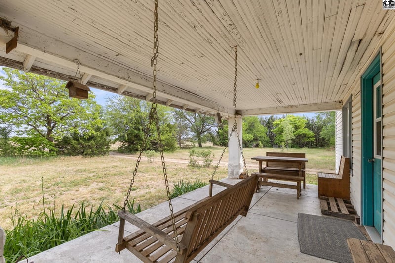 18209 Hodge Rd, Arlington, KS 67514