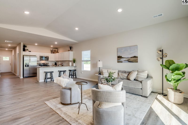 1005 Spring Creek Rd, Mcpherson, KS 67460