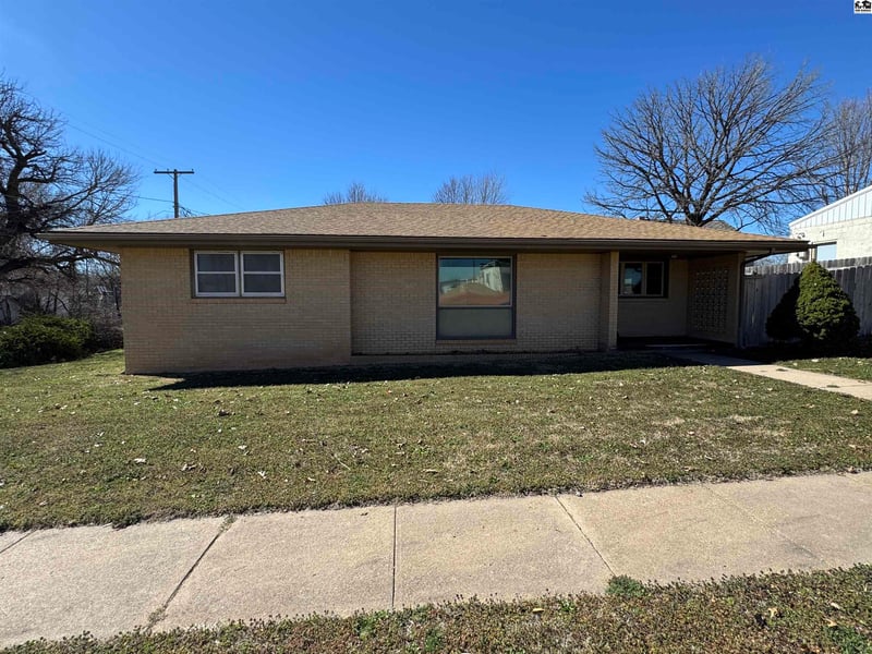 435 Coronado St, Kingman, KS 67068