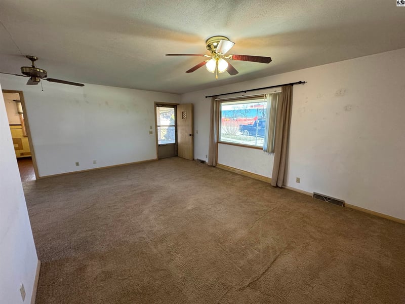 435 Coronado St, Kingman, KS 67068