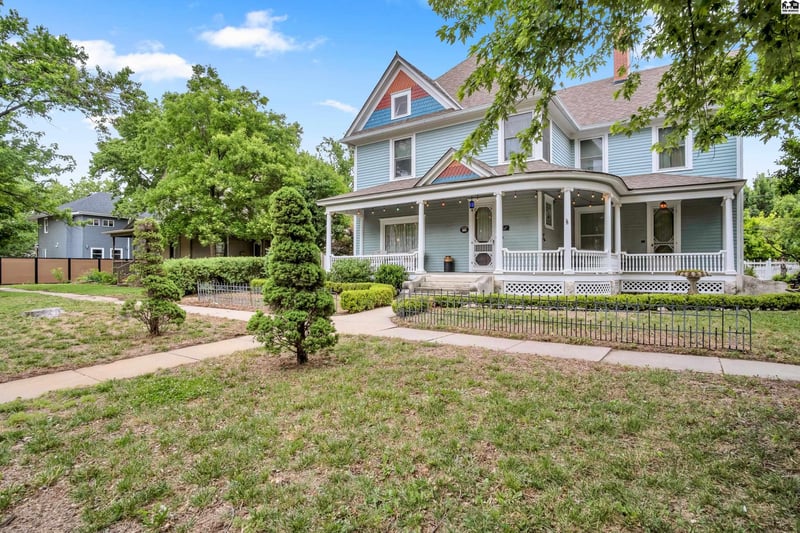 215 Walnut St, Mcpherson, KS 67460