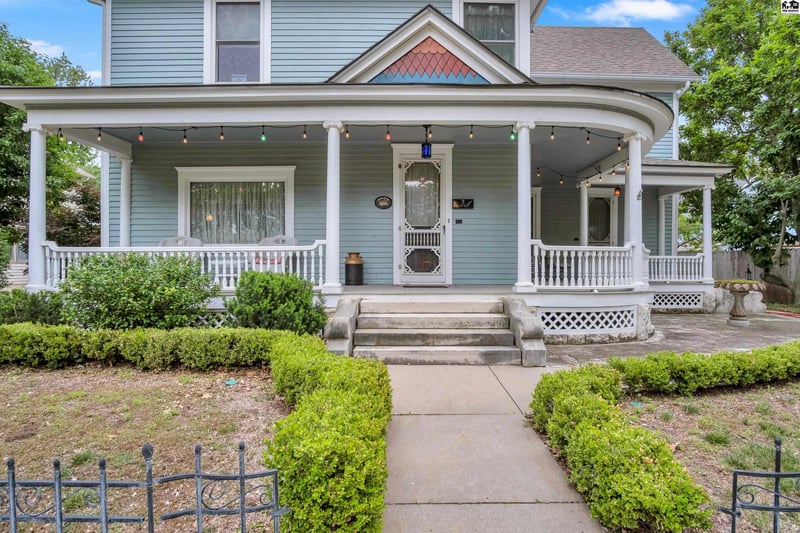 215 Walnut St, Mcpherson, KS 67460