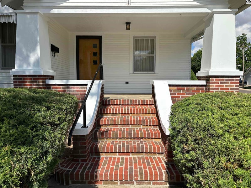 401 Mound St, Pratt, KS 67124