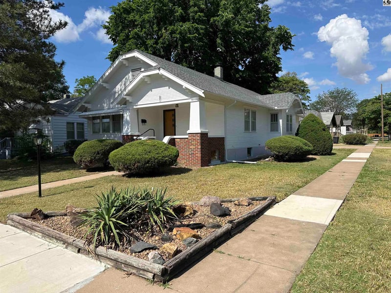 401 Mound St, Pratt, KS 67124