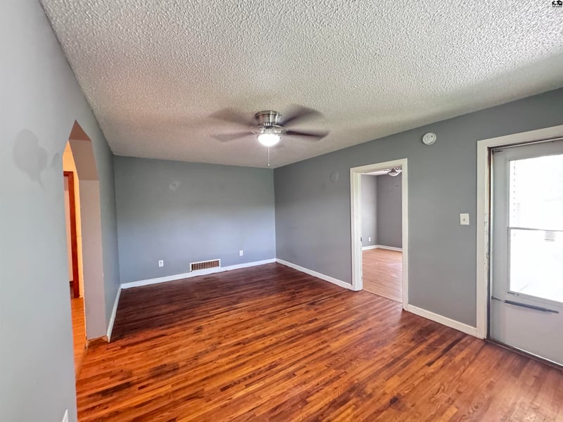 616 Avenue C, Hutchinson, KS 67501