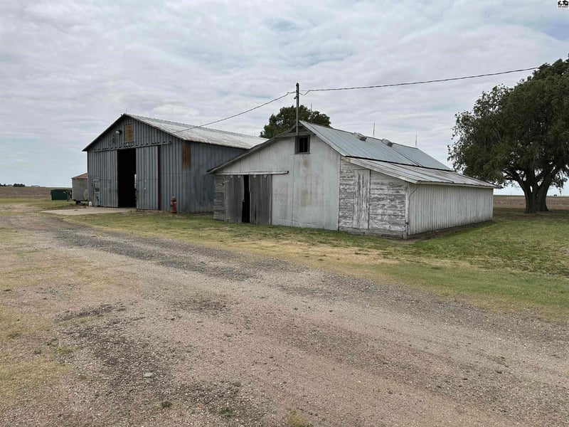 2147 Highway 400 , Mullinville, KS 67109
