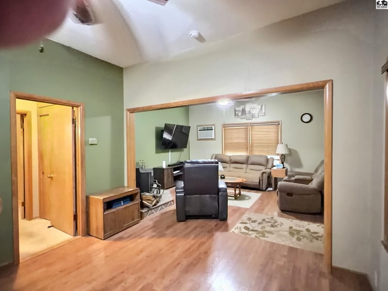 220 Church St, Goessel, KS 67503