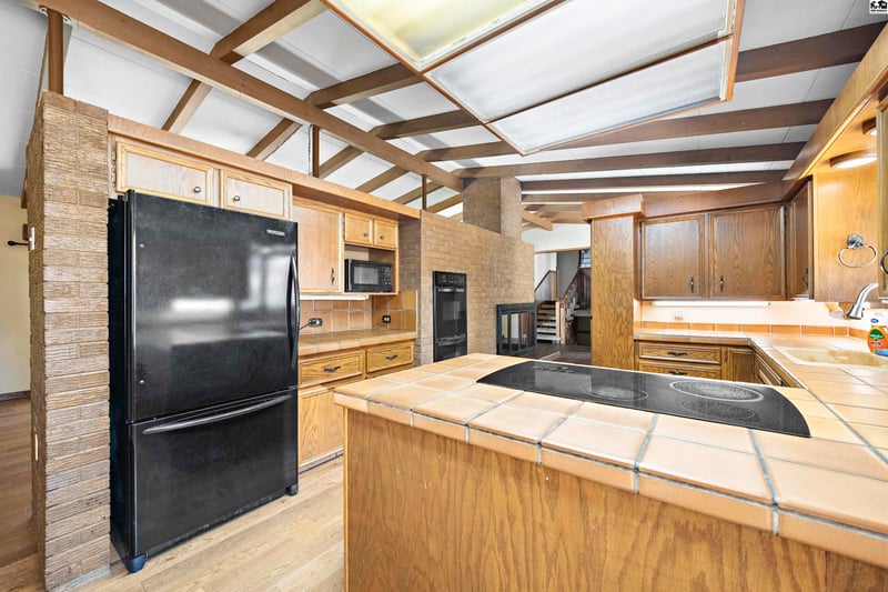 5 Juanita St, South Hutchinson, KS 67505
