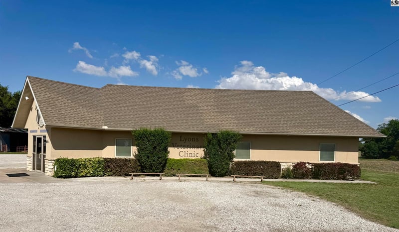 816 Grand , Lyons, KS 67554