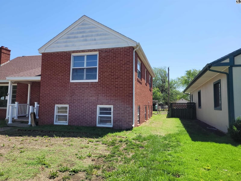 2122 Madison St, Great Bend, KS 67530