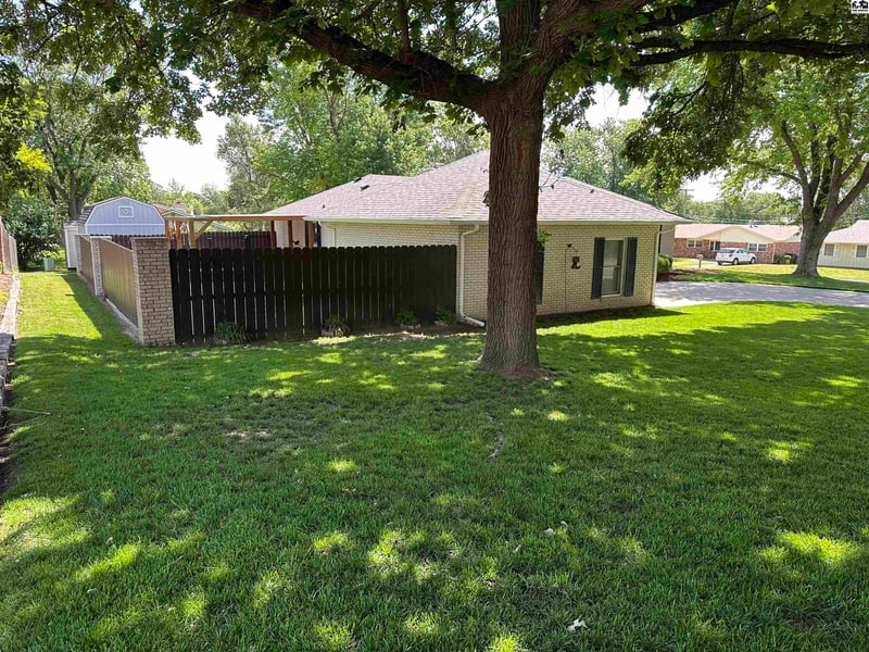 430 Saratoga Ct, Pratt, KS 67124