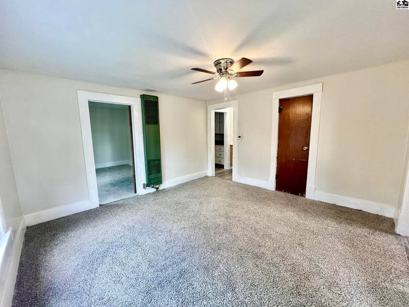 1125 Monroe St, Hutchinson, KS 67501