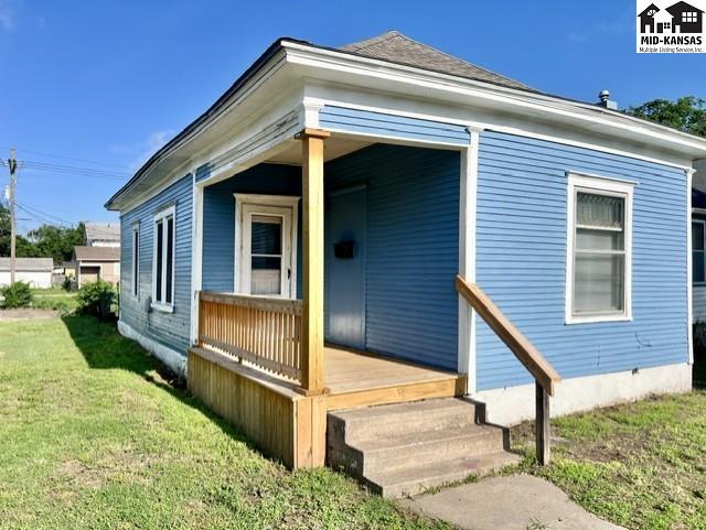 1125 Monroe St, Hutchinson, KS 67501