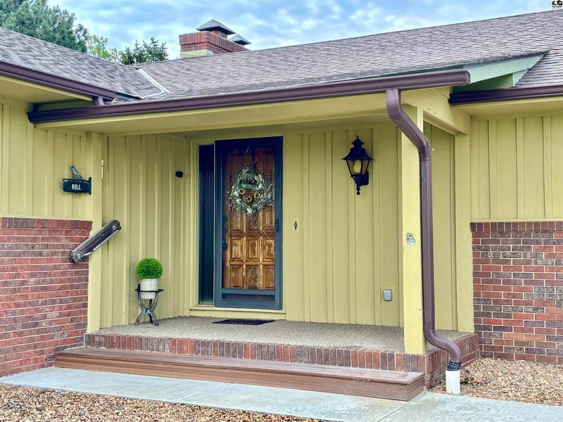 1235 Frontier Rd, Mcpherson, KS 67460