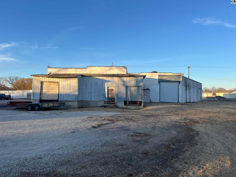 310 Oak St, Mcpherson, KS 67460