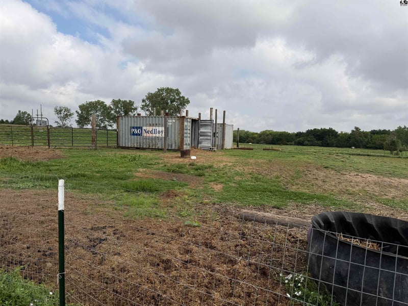 160 State St, Little River, KS 67457-4571