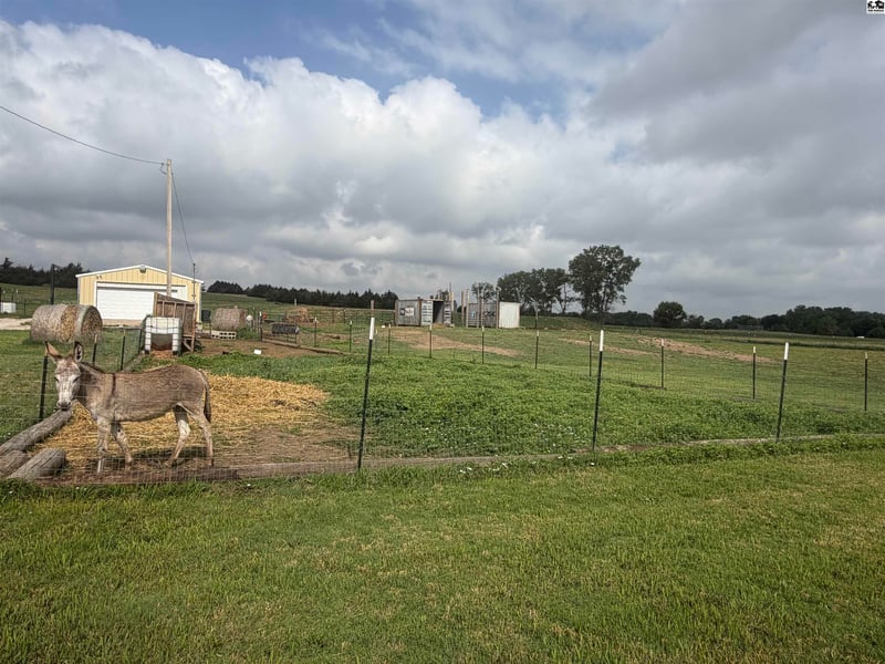 160 State St, Little River, KS 67457-4571