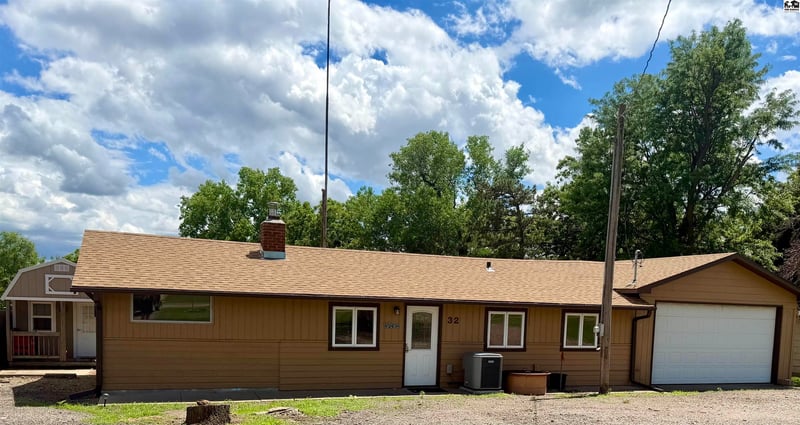 32 Shoreline Dr, Geneseo, KS 67444