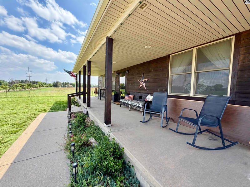 1225 17th Rd, Lyons, KS 67554