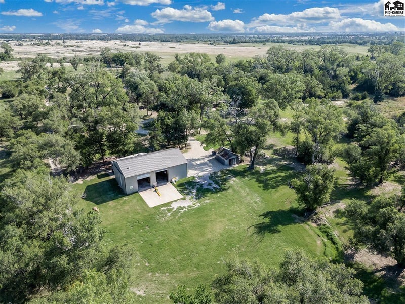 14117 17th Ave, Buhler, KS 67522