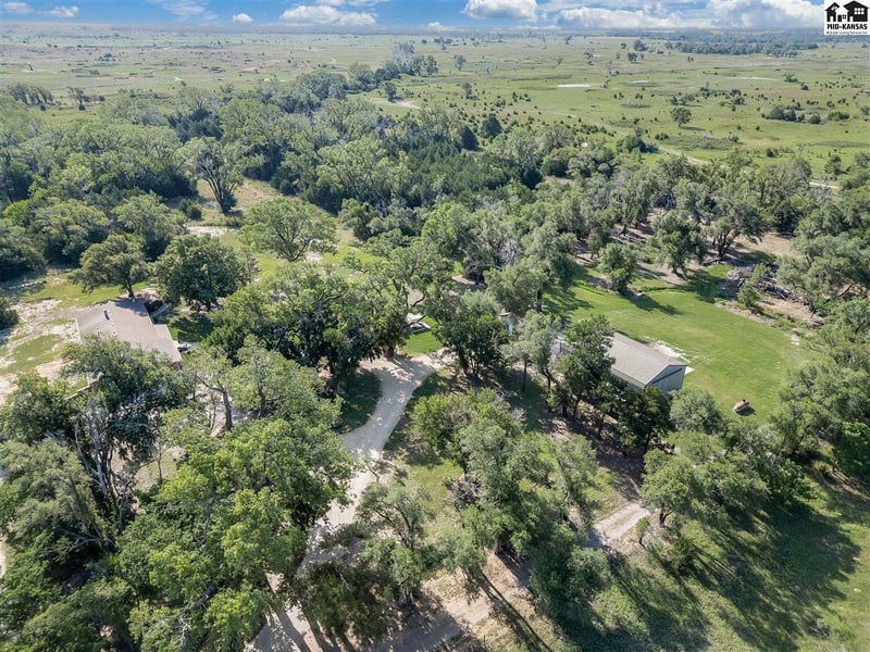 14117 17th Ave, Buhler, KS 67522