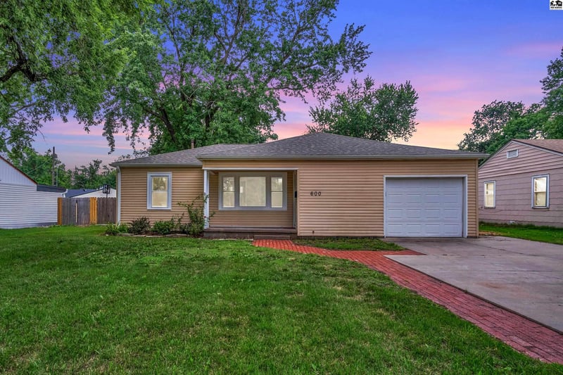 600 Hulse St, Mcpherson, KS 67460