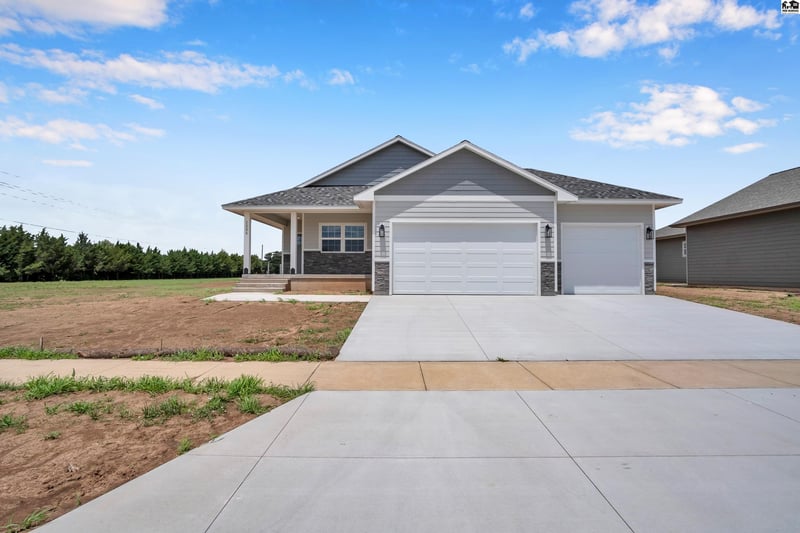 1205 Genesis Dr, Mcpherson, KS 67460