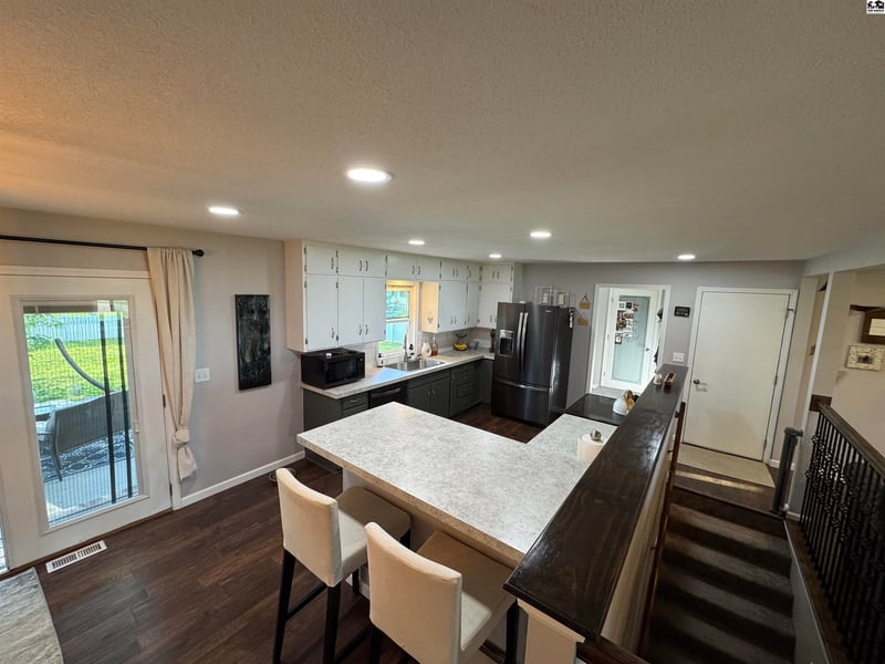 1386 12th Ave, Mcpherson, KS 67460