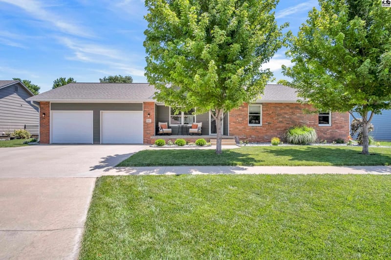 502 Church Dr, Inman, KS 67546