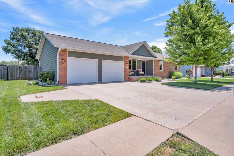 502 Church Dr, Inman, KS 67546