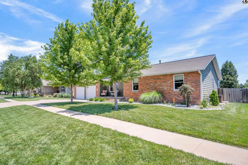 502 Church Dr, Inman, KS 67546