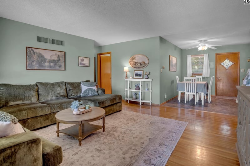 102 Eby St, Mcpherson, KS 67460